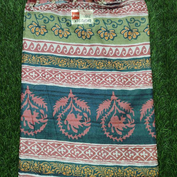 Women Comfort Fit Cotton Fancy Saree with Stylish Appeal