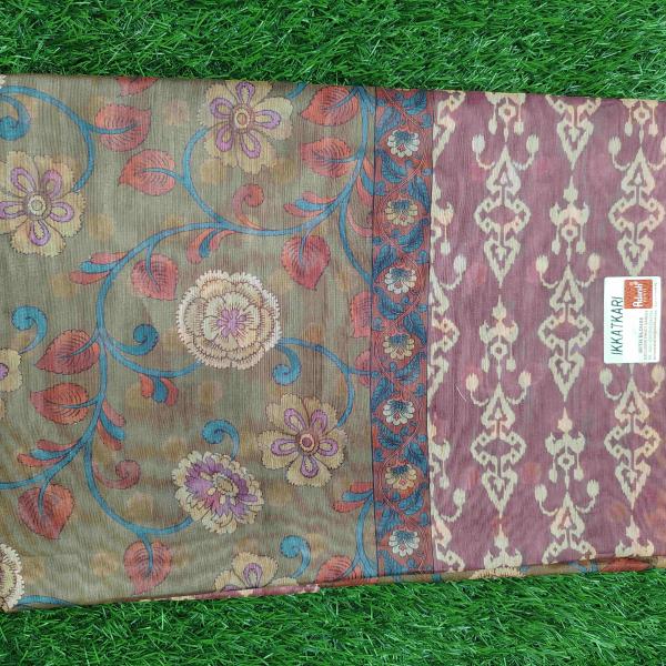 Women Elegant Cotton Fancy Saree with Trendy Border Design