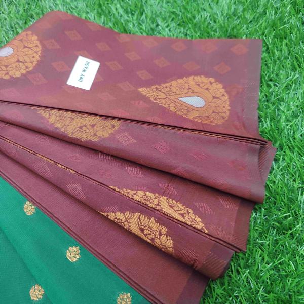 Women Soft Silk Saree with Stylish Contrast Border