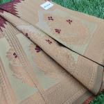 Women Soft Silk Saree with Opulent Border Accent