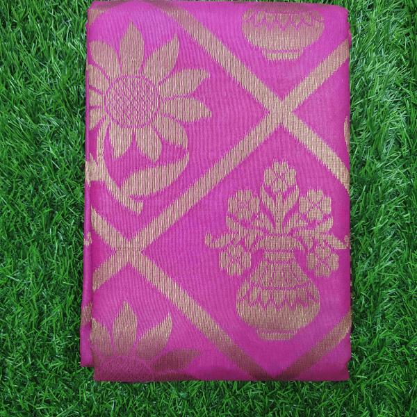 Women Soft Silk Saree with Exclusive Ethnic Styling