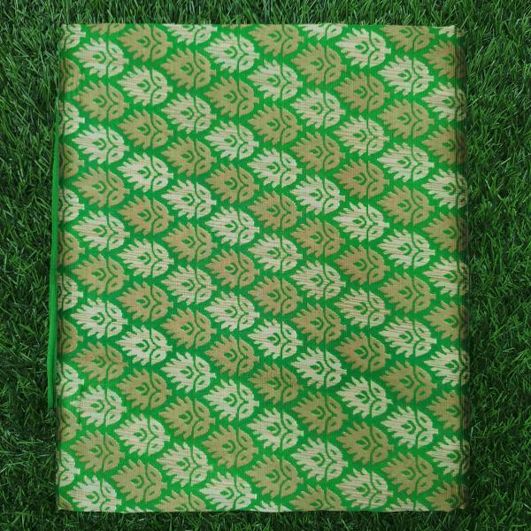 Women Fashionable Cotton Saree with Lightweight Comfort