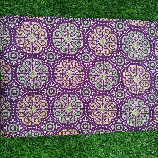 Women Trendy Fancy Cotton Saree with Graceful Pallu Style