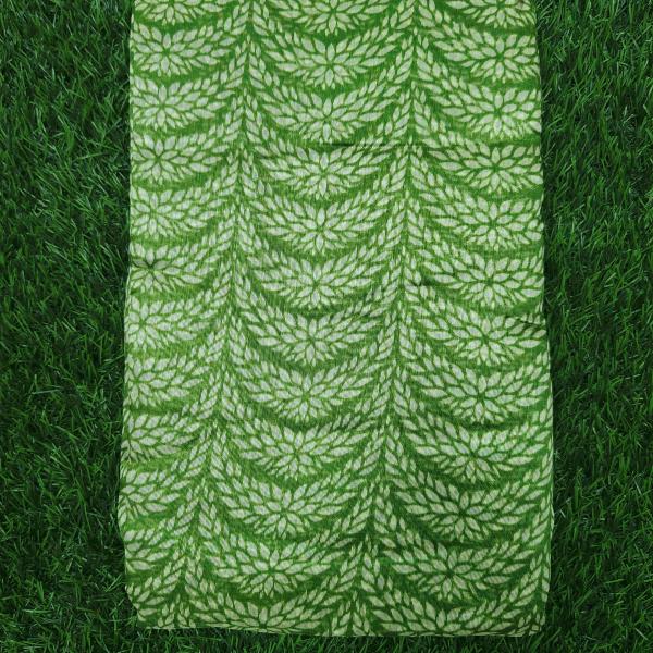 Women Cotton Saree for Comfortable Use with Soft Fabric Texture