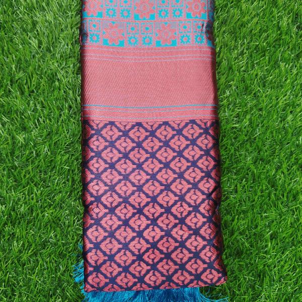 Women Silk Cotton Saree with Soft Ethnic Finish